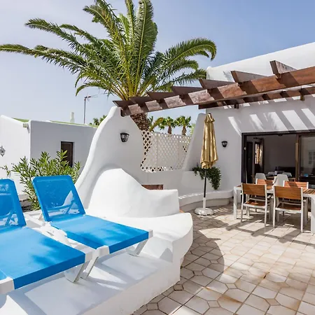 Lovely And Charming Vt With Big Terrace