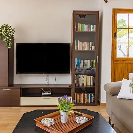 Lovely And Charming Vt With Big Terrace Holiday home